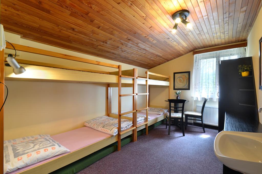 Horska Chata Jezek Harrachov Ruang foto